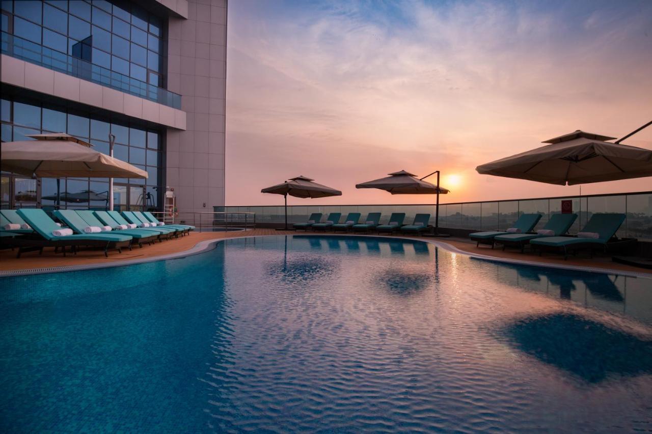 Millennium Place Barsha Heights Hotel Dubai Bagian luar foto